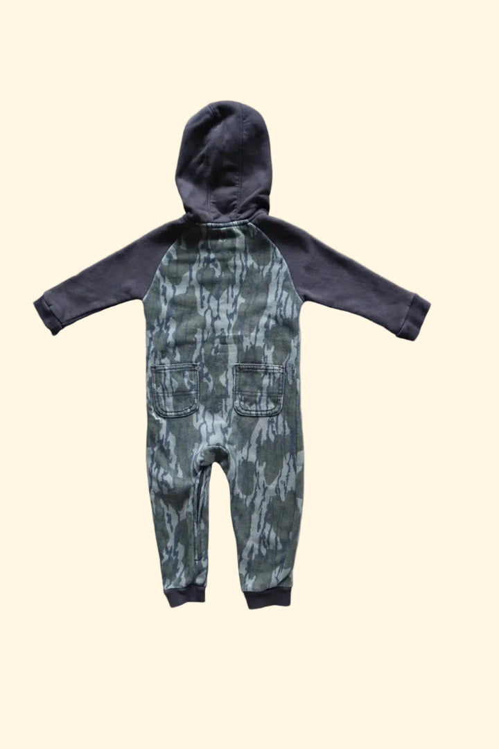 Carhartt camo onesie - 18M